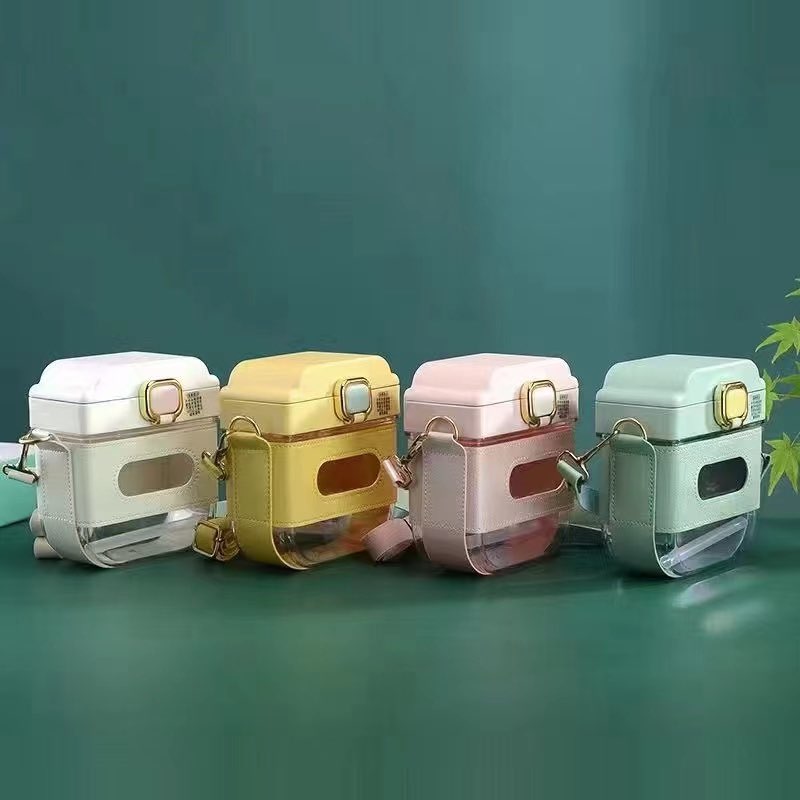 Crossbody Water Bottle – 700ml