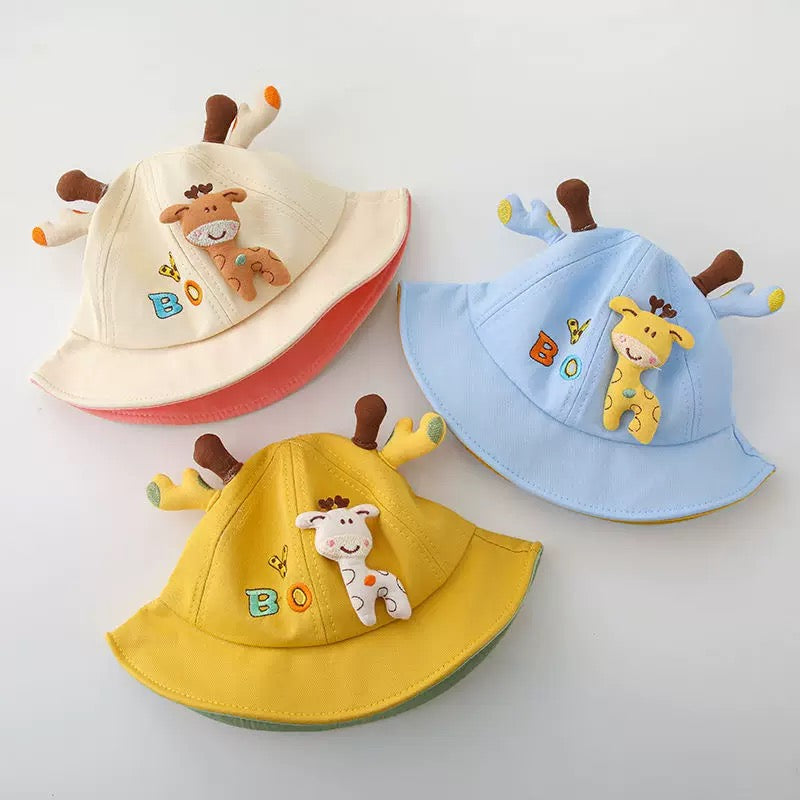 Cute Kids Giraffe Hat with 3D Antlers – Cartoon Animal Bucket Hat (Ages 1–4)