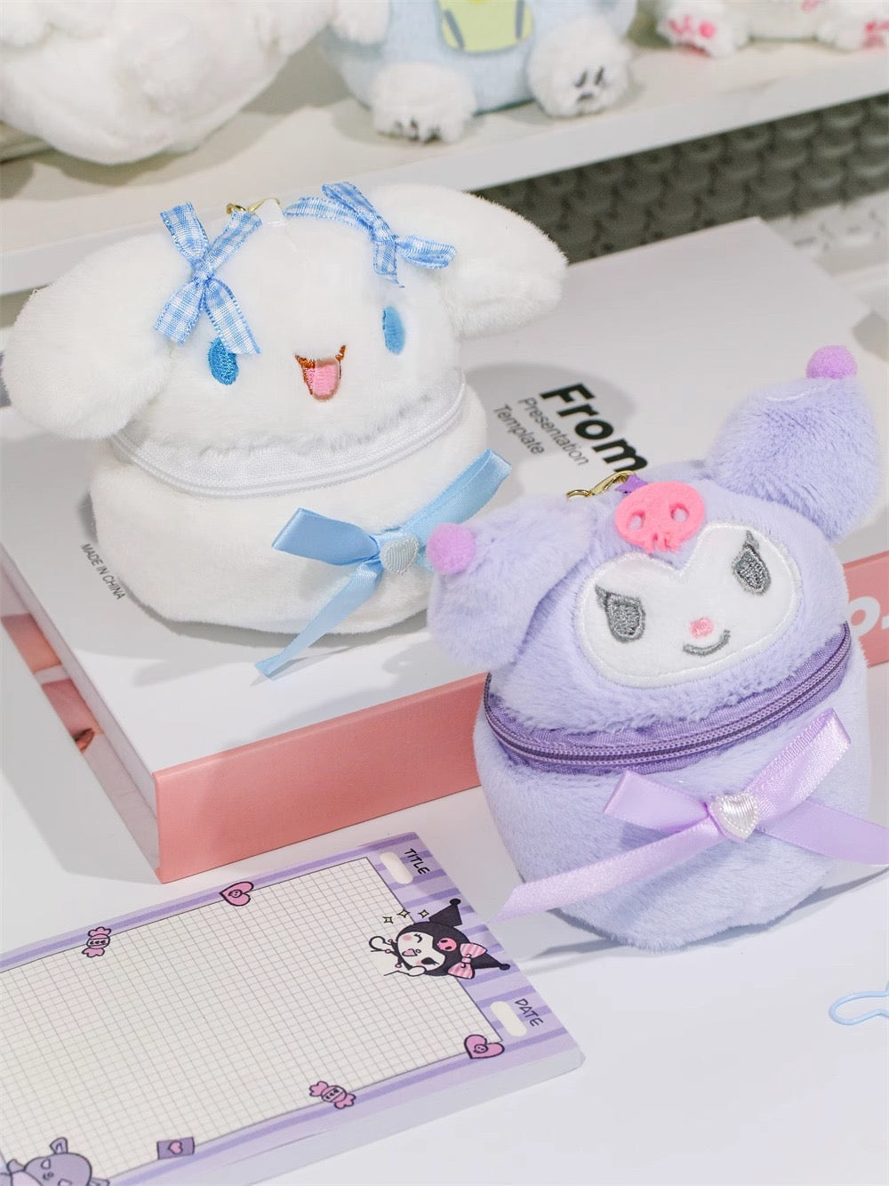 Add a touch of cuteness to your day with this soft plush coin purse!
Perfect for holding coins, small accessories, or keys — it’s both adorable and practical.