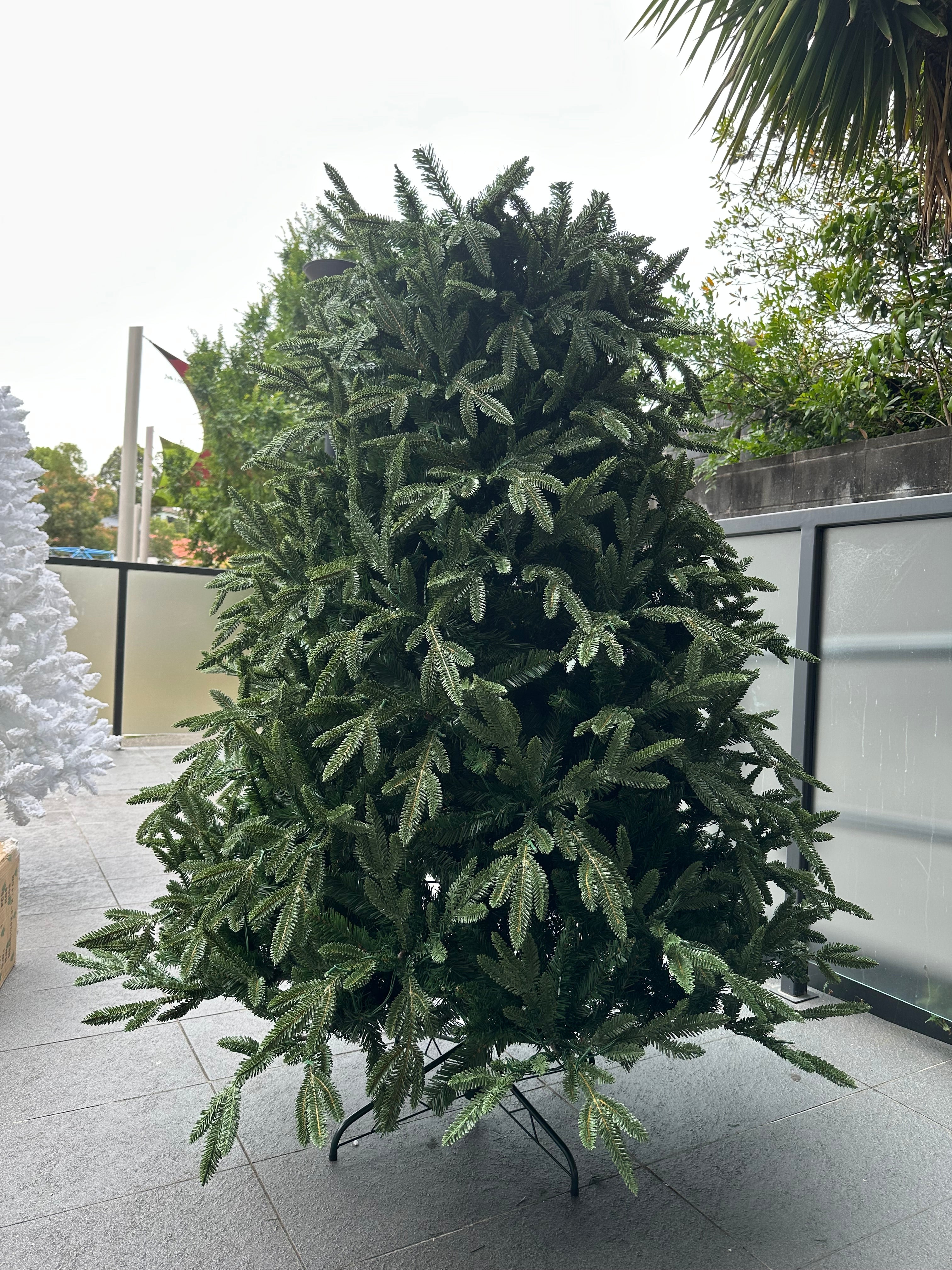 Premium Artificial Christmas Tree with Warm LED Lights – Realistic Pine Style