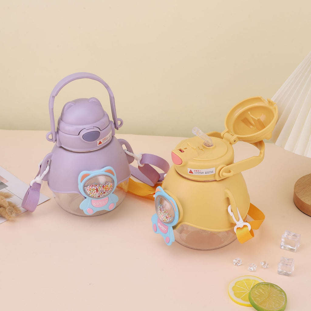 Kids Cute Bear-Shaped Water Bottle – 1300ml | With Phone Holder & Adjustable Strap