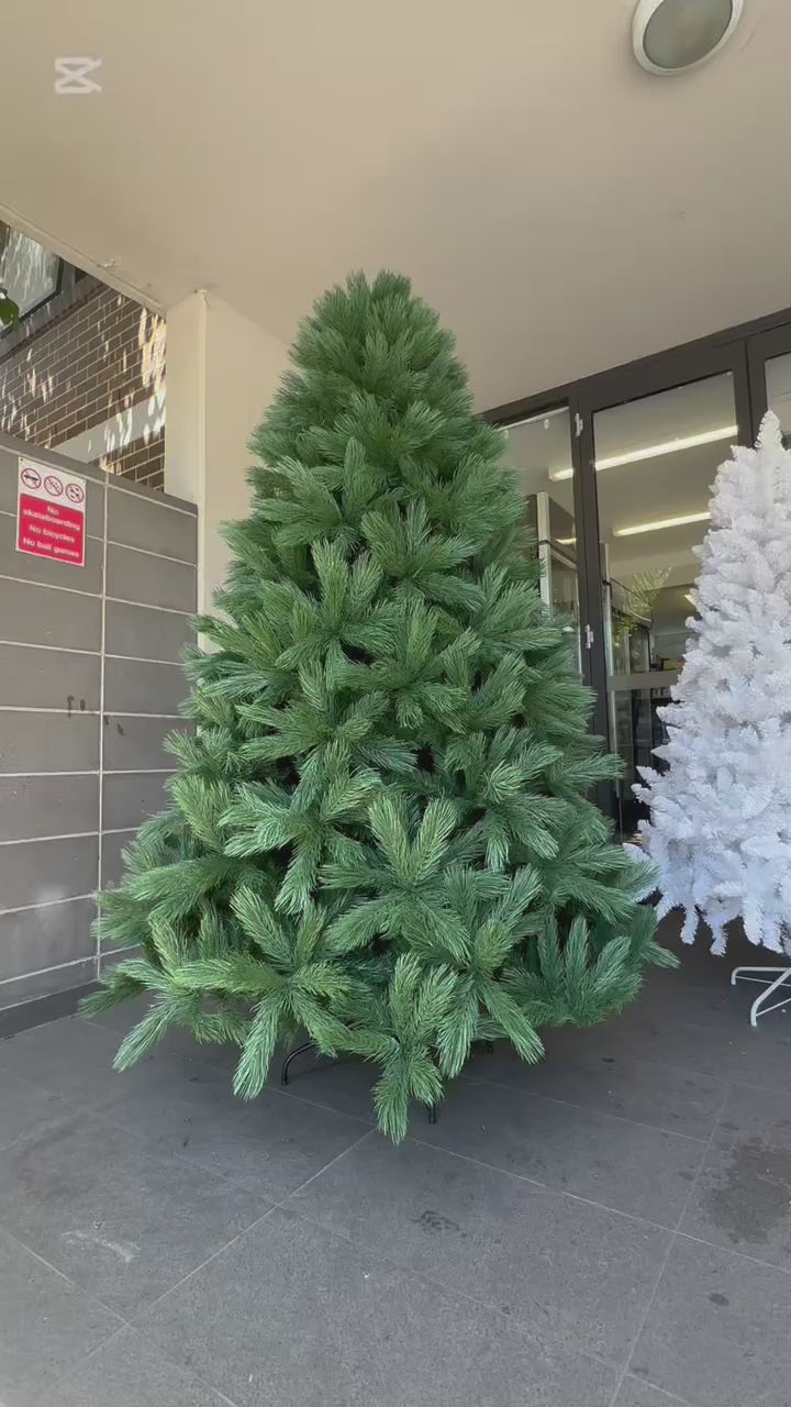 🎄 Realistic Artificial Christmas Tree – 2.1 m (PE Material)